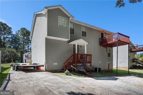 A home in Lithonia