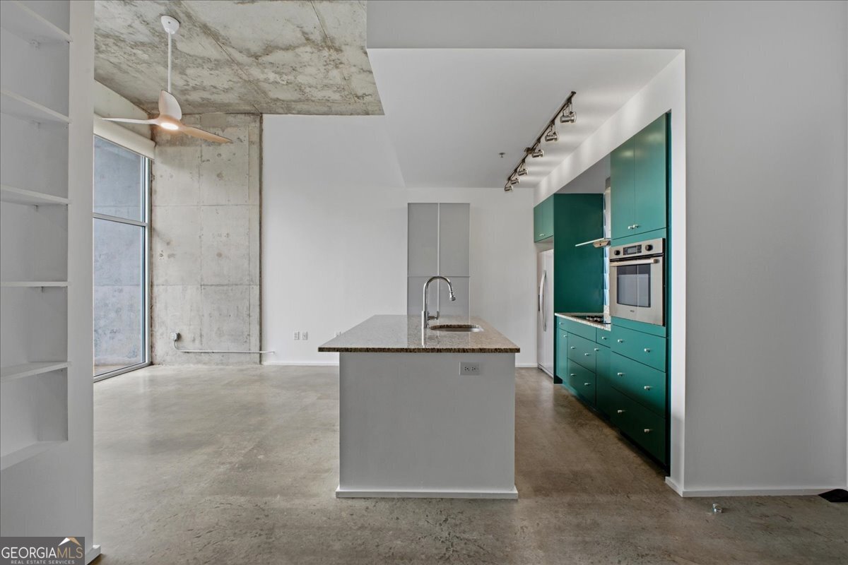 130 Arizona AVE NE 415