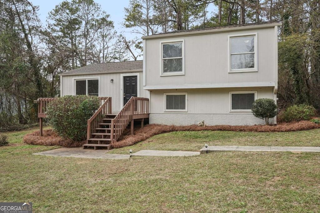 Photo of 3531 Tewksbury Drive, Snellville, GA 30039 (MLS # 10689932)