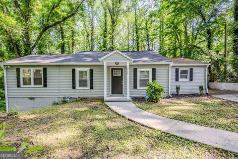 Photo of 3735 Boulder Park Drive SW, Atlanta, GA 30331 (MLS # 10709422)