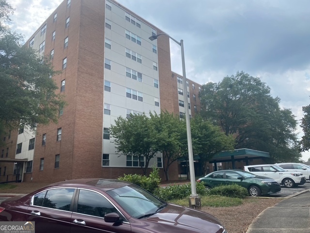 Slaton Manor - Residential