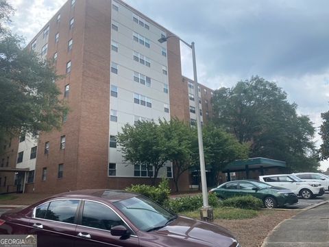 Photo of 2965 Pharr Court South NW #815, Atlanta, GA 30305 (MLS # 10636327)