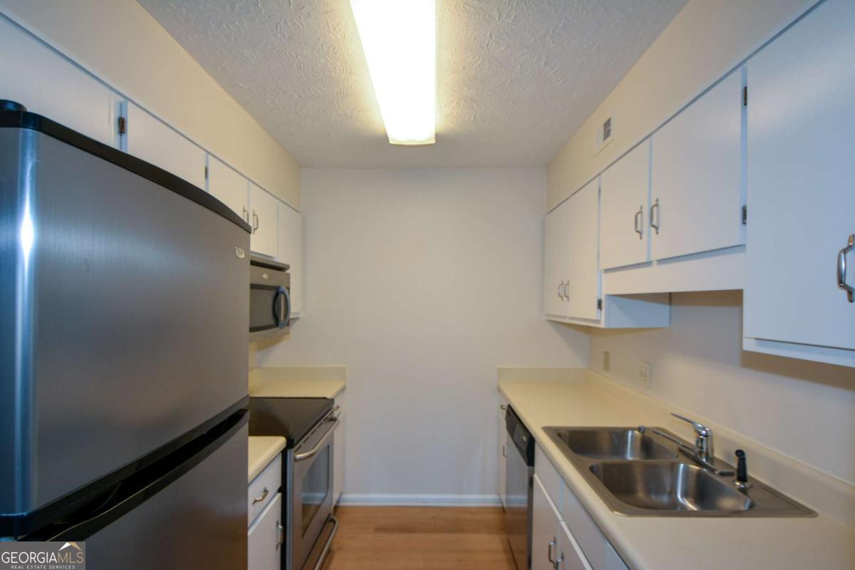 475 Mount Vernon HWY NE C-220