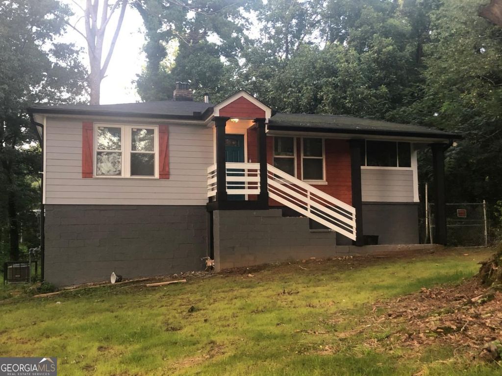 Photo of 818 Lee Andrews Avenue SE, Atlanta, GA 30315 (MLS # 10801698)