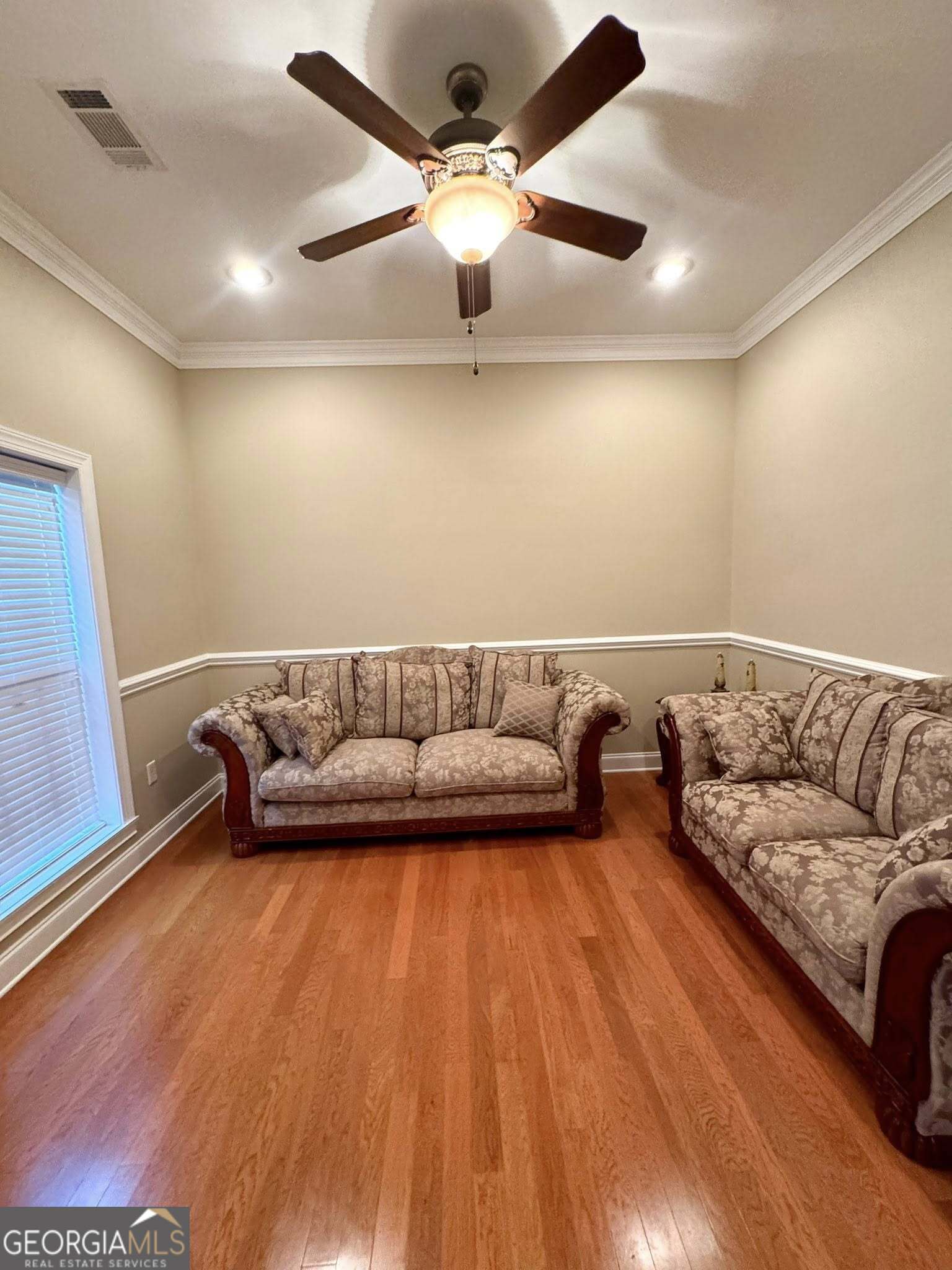 438 Lollie DR