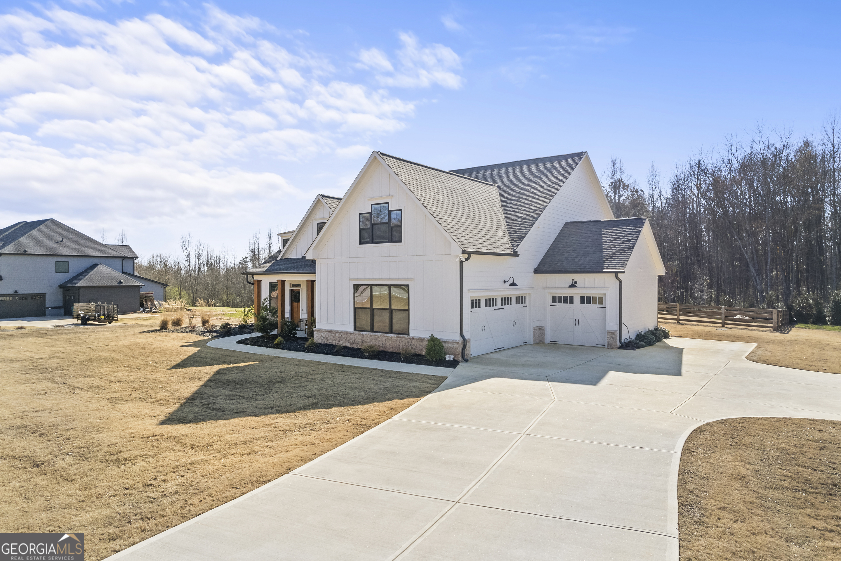 421 Storey LN