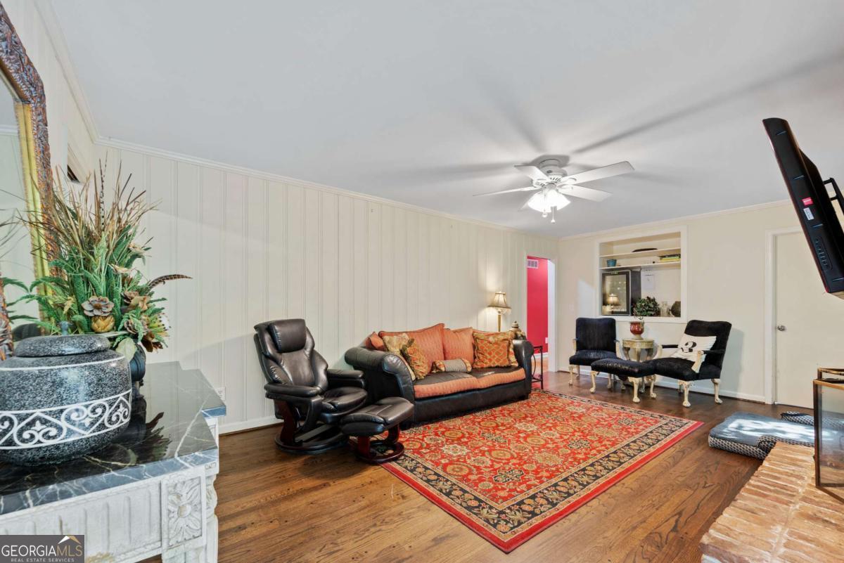 Mount Vernon Woods - Residential
