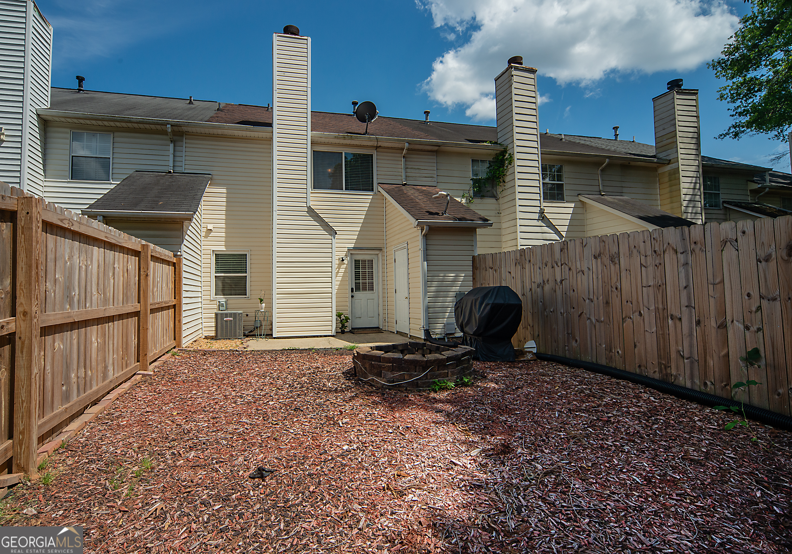 1507 Paces Ferry North DR SE