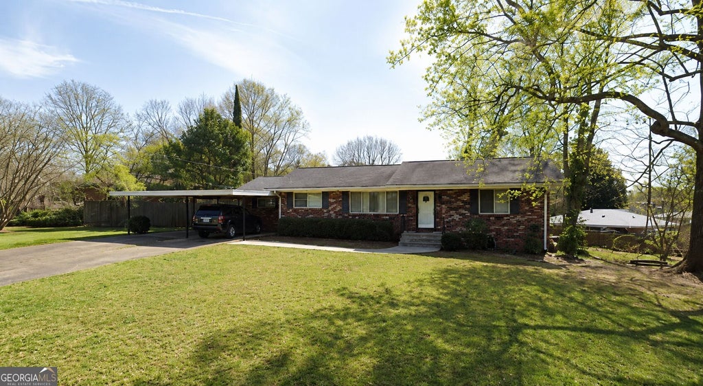 Photo of 3561 Westbrook Drive SE, Smyrna, GA 30082 (MLS # 10837679)