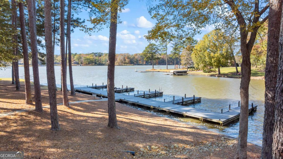 905 Greensboro RD UNIT 302