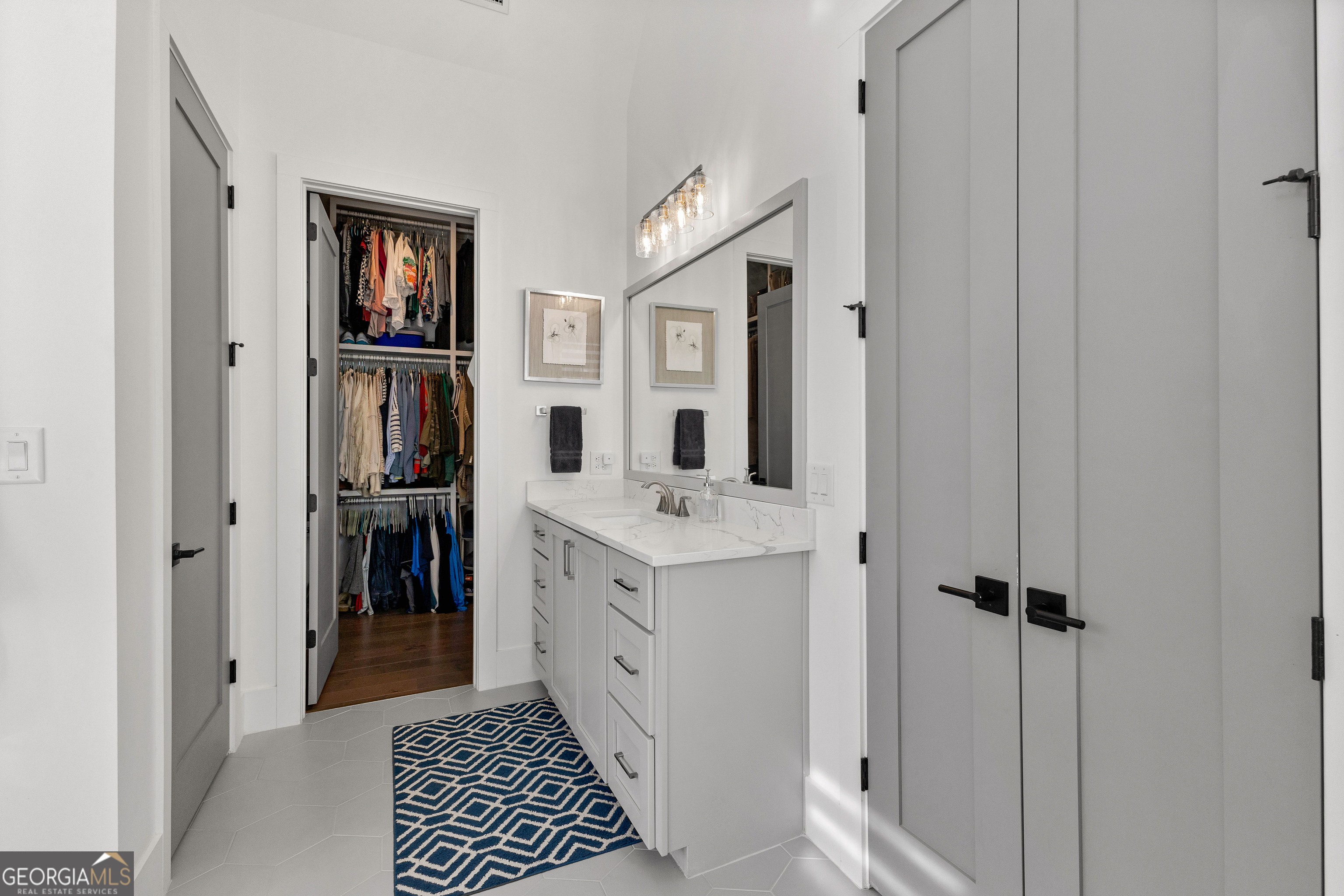 Newnan, Georgia 30265, United States, 4 Bedrooms Bedrooms, ,3 BathroomsBathrooms,Residential,Pending,9438