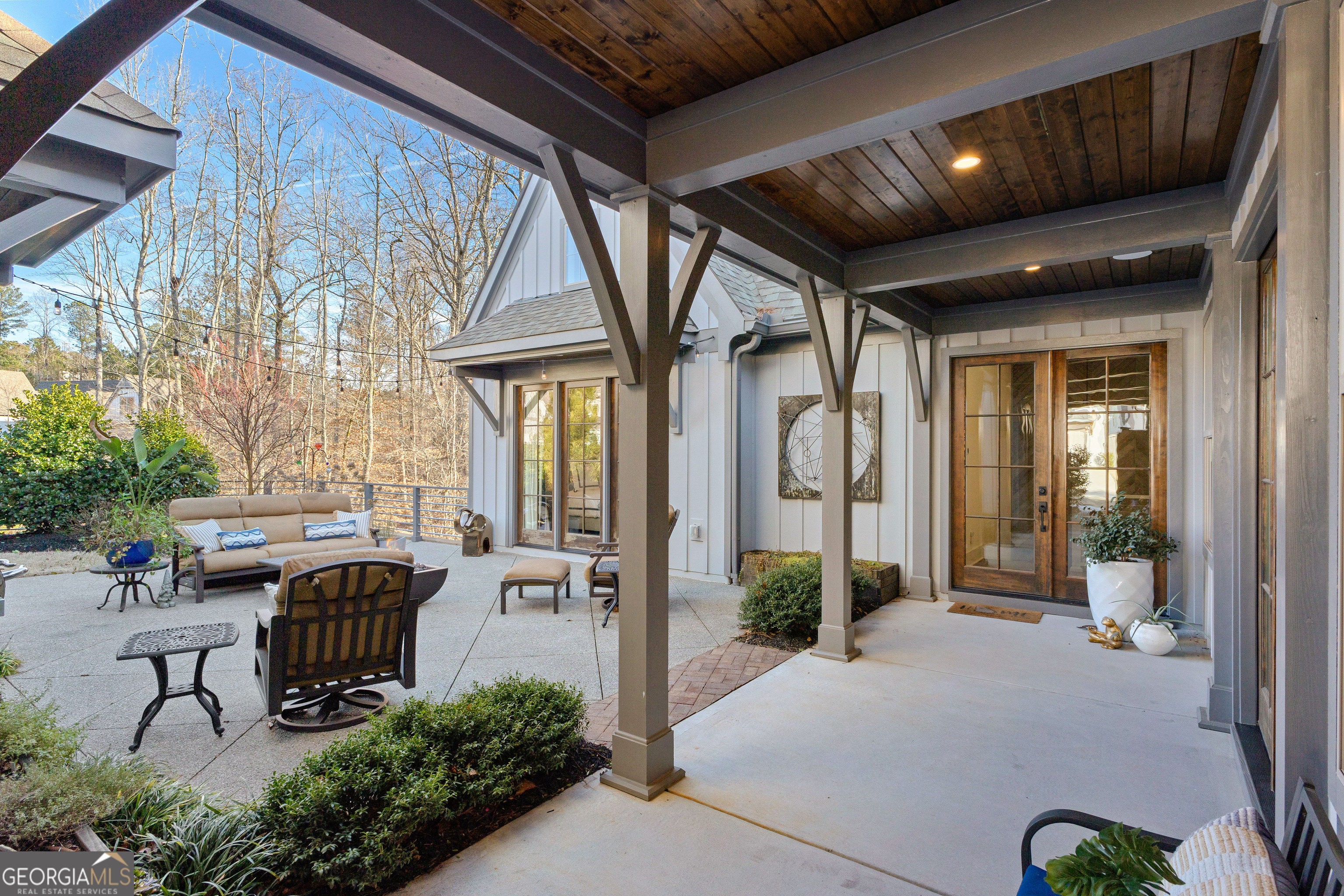 Newnan, Georgia 30265, United States, 4 Bedrooms Bedrooms, ,3 BathroomsBathrooms,Residential,Pending,9438