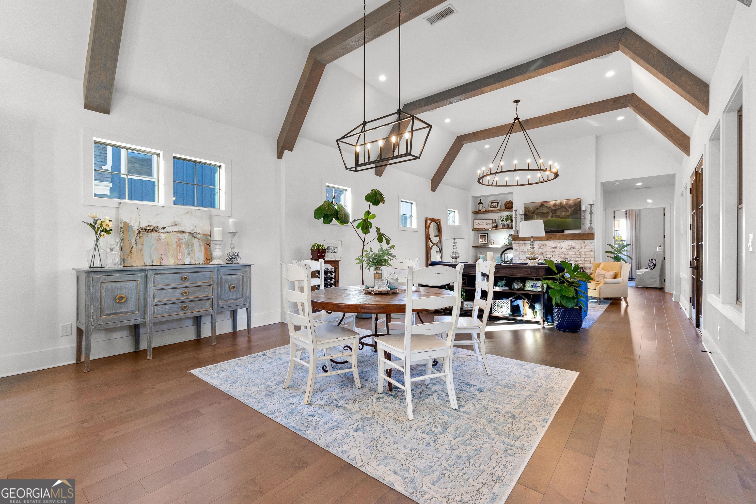 Newnan, Georgia 30265, United States, 4 Bedrooms Bedrooms, ,3 BathroomsBathrooms,Residential,Pending,9438