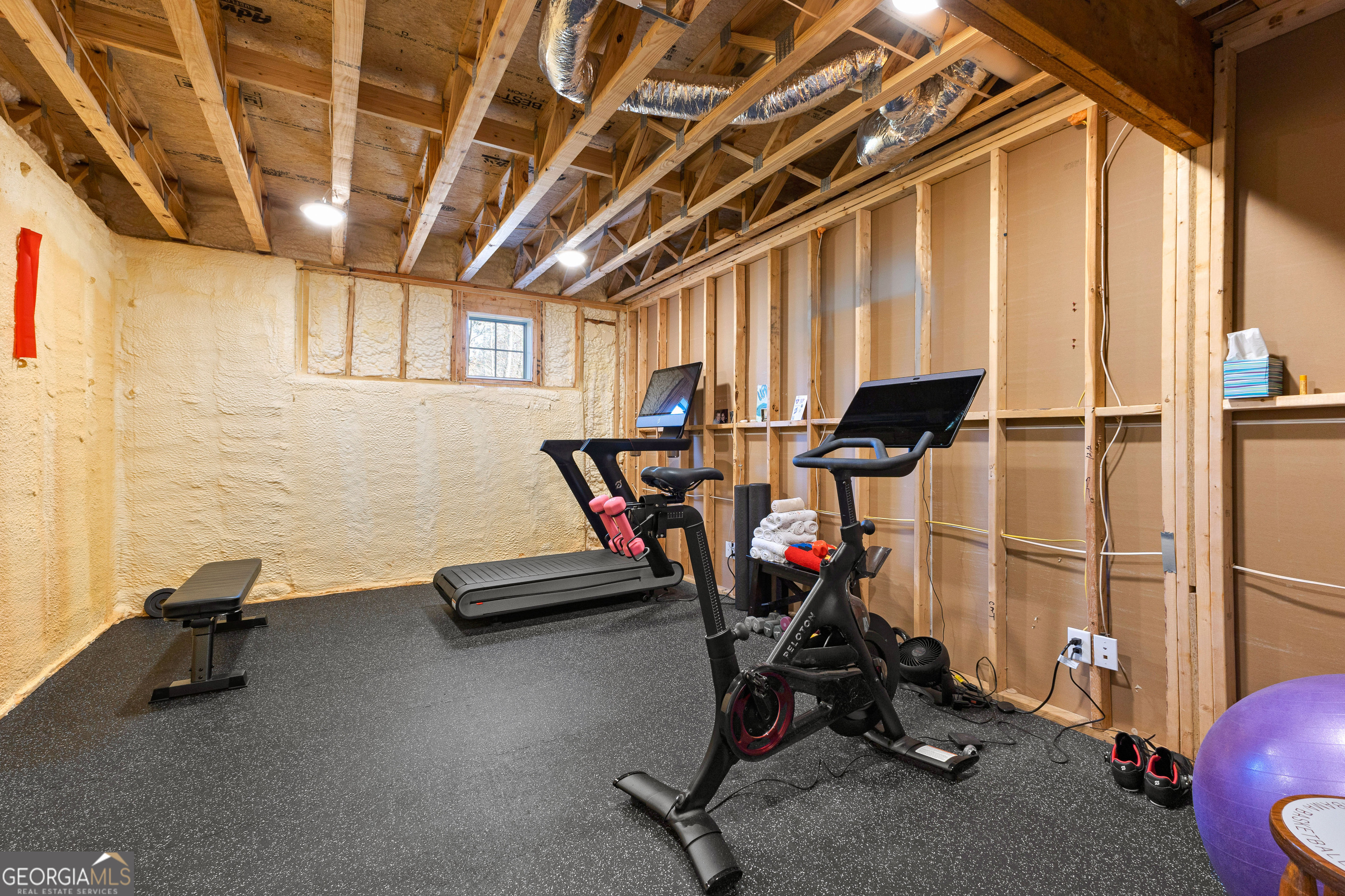 Newnan, Georgia 30265, United States, 4 Bedrooms Bedrooms, ,3 BathroomsBathrooms,Residential,Pending,9438