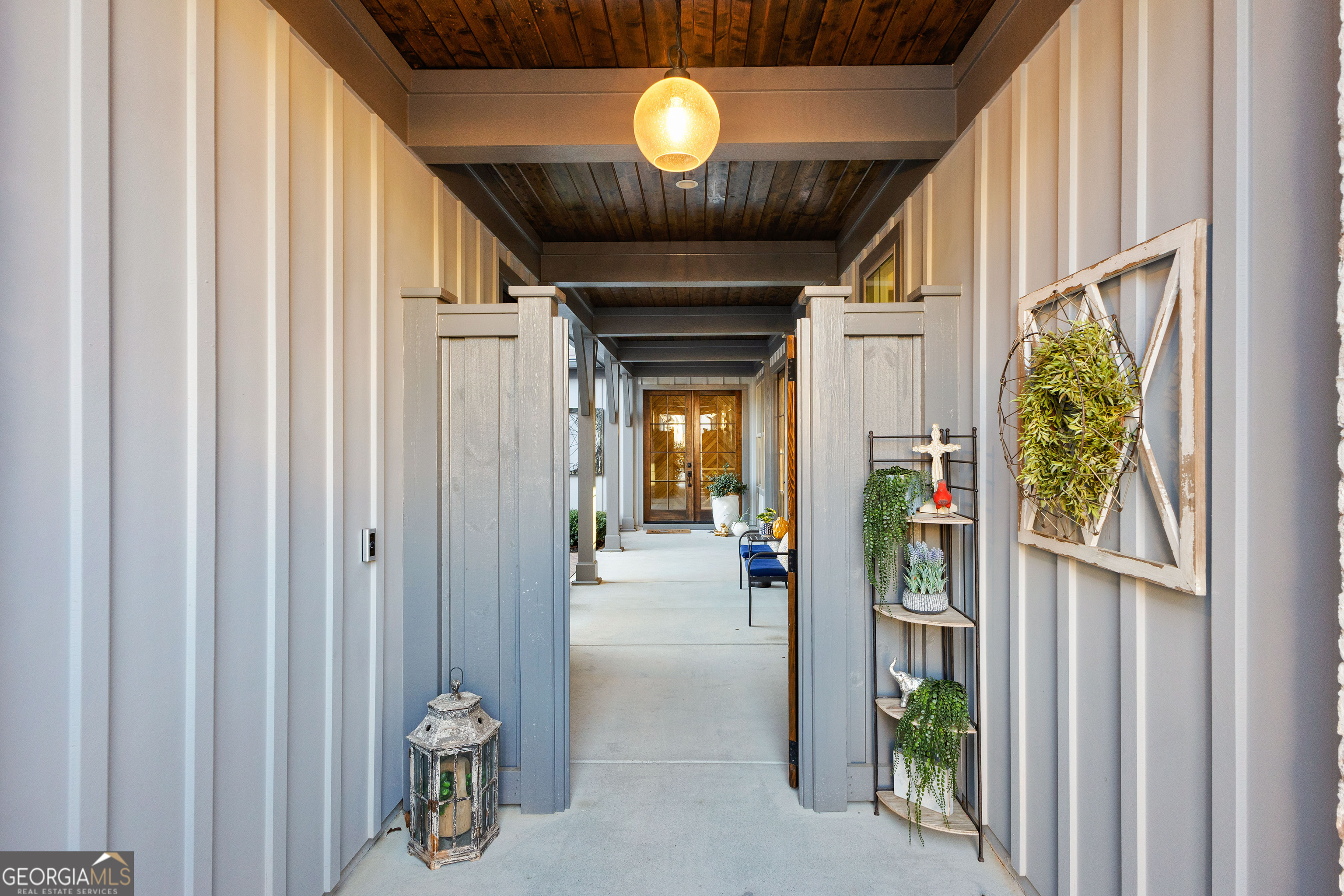 Newnan, Georgia 30265, United States, 4 Bedrooms Bedrooms, ,3 BathroomsBathrooms,Residential,Pending,9438