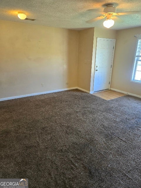 2317 Laura CT NE