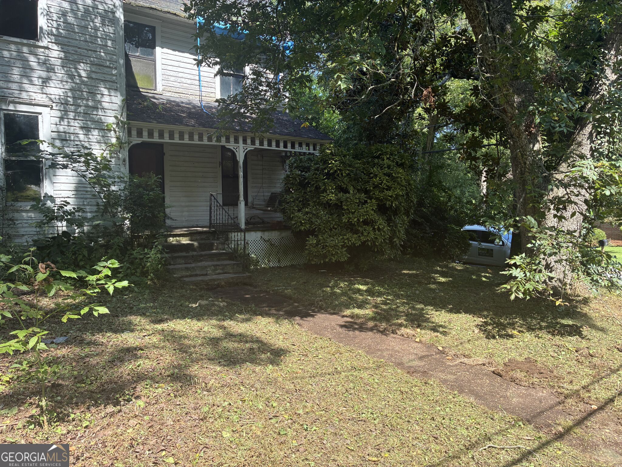 330 Monroe ST
