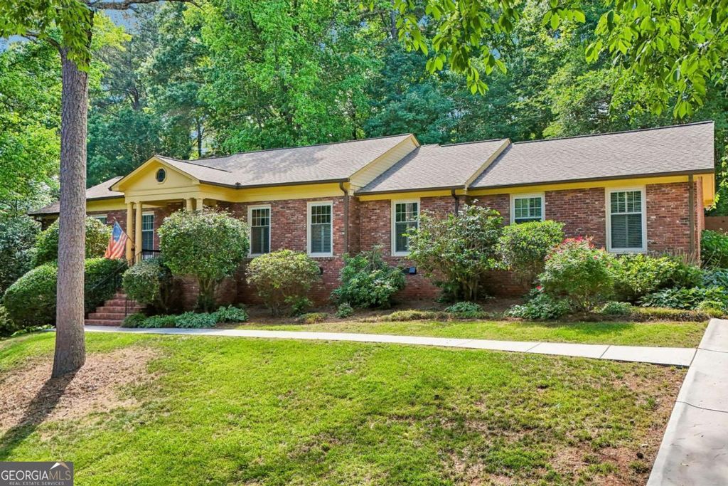 Photo of 1067 Hess Drive, Avondale Estates, GA 30002 (MLS # 10768709)