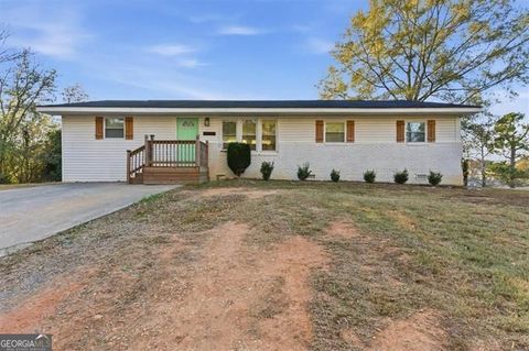 Photo of 121 RIPLEY Avenue, Adairsville, GA 30103 (MLS # 10646673)