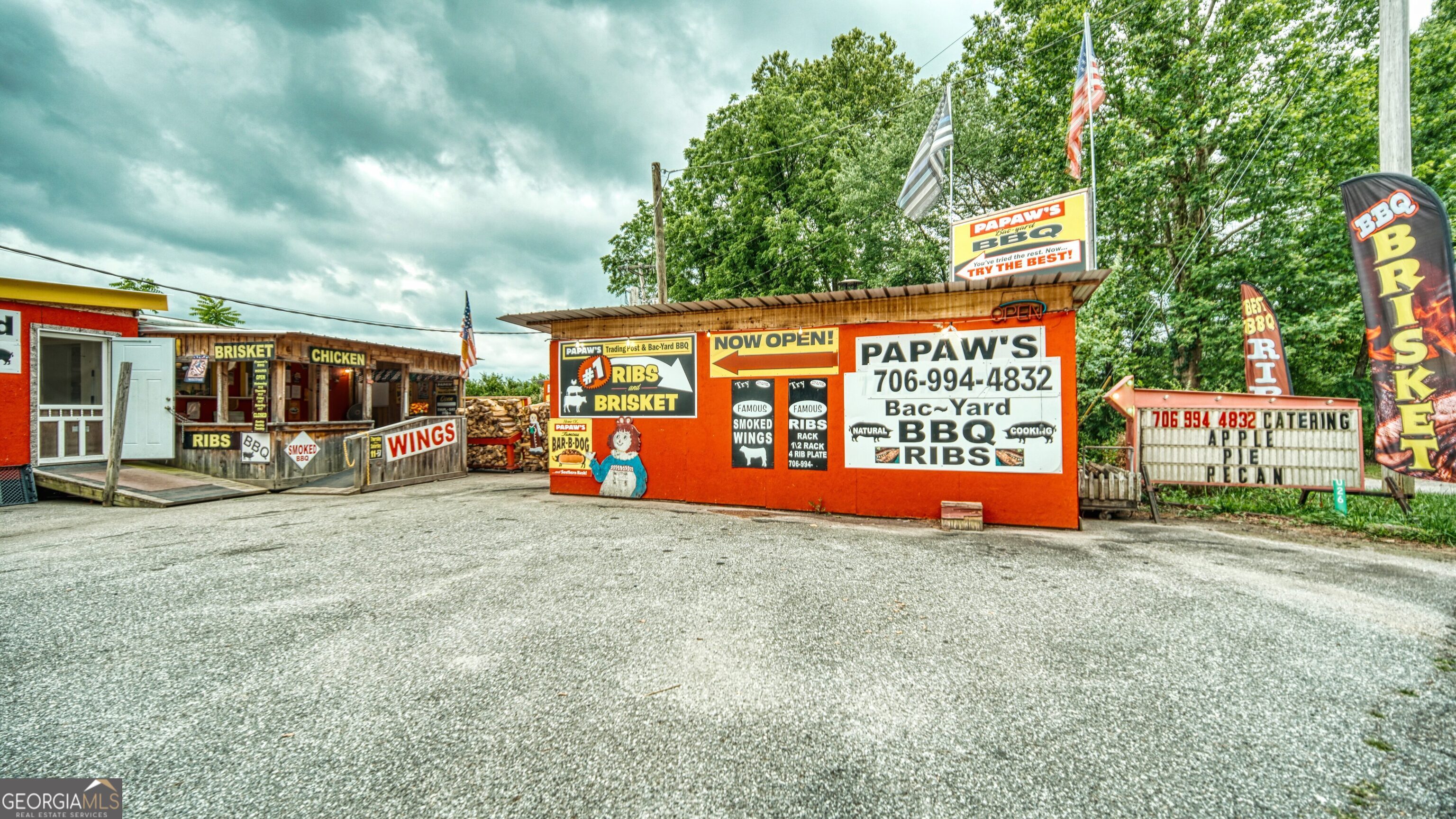 11026 Highway 325 Papaw's Bbq