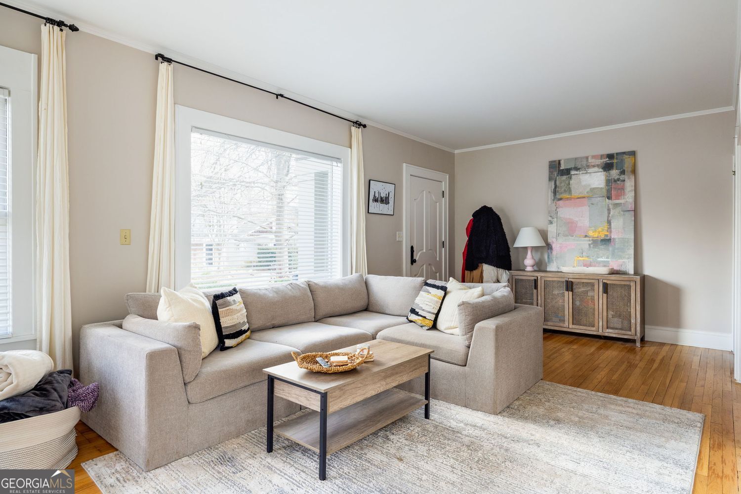 512 Hardendorf AVE NE