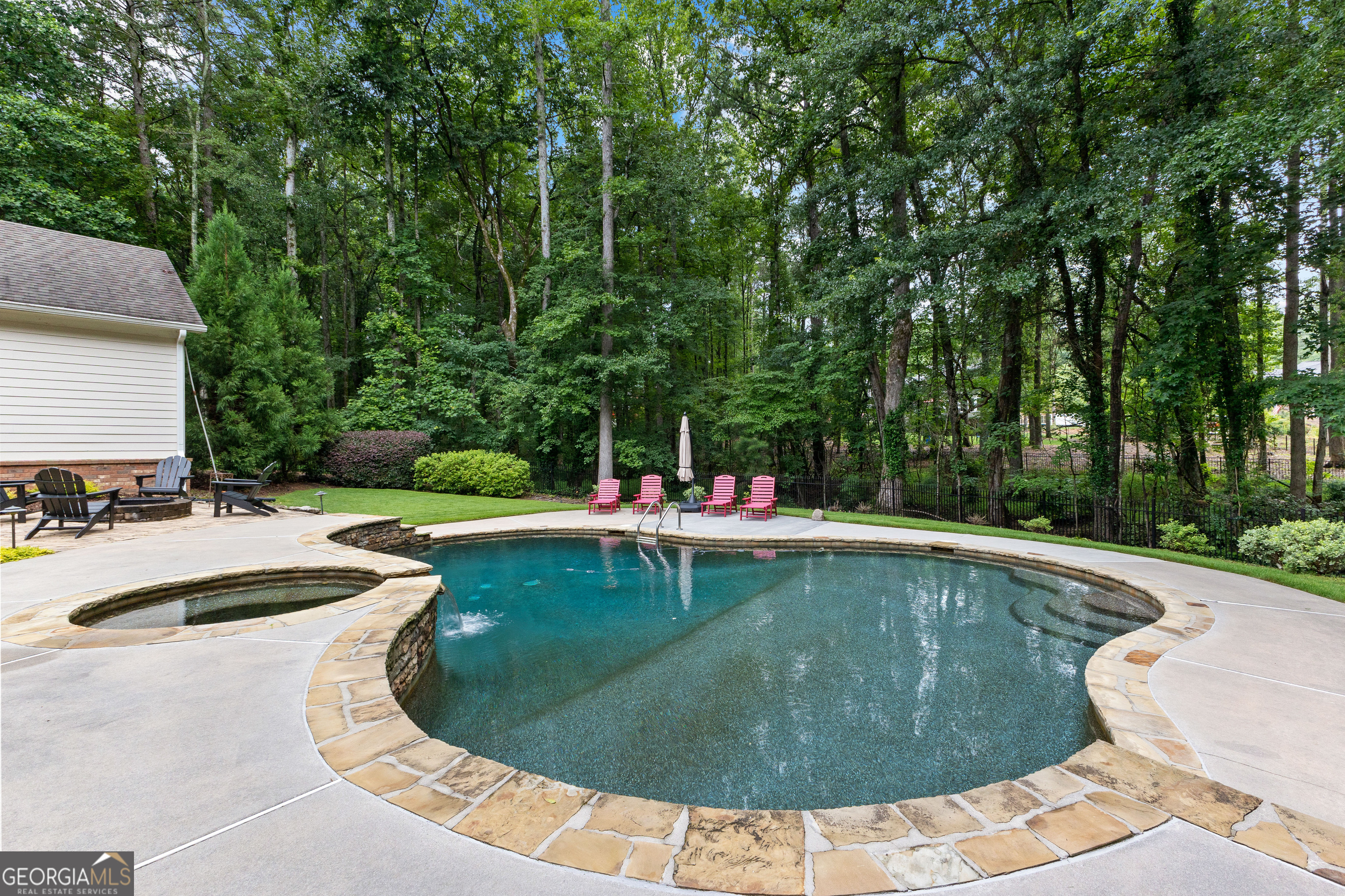 Peachtree City, Georgia 30269, United States, 4 Bedrooms Bedrooms, ,4 BathroomsBathrooms,Residential,Pending,156304