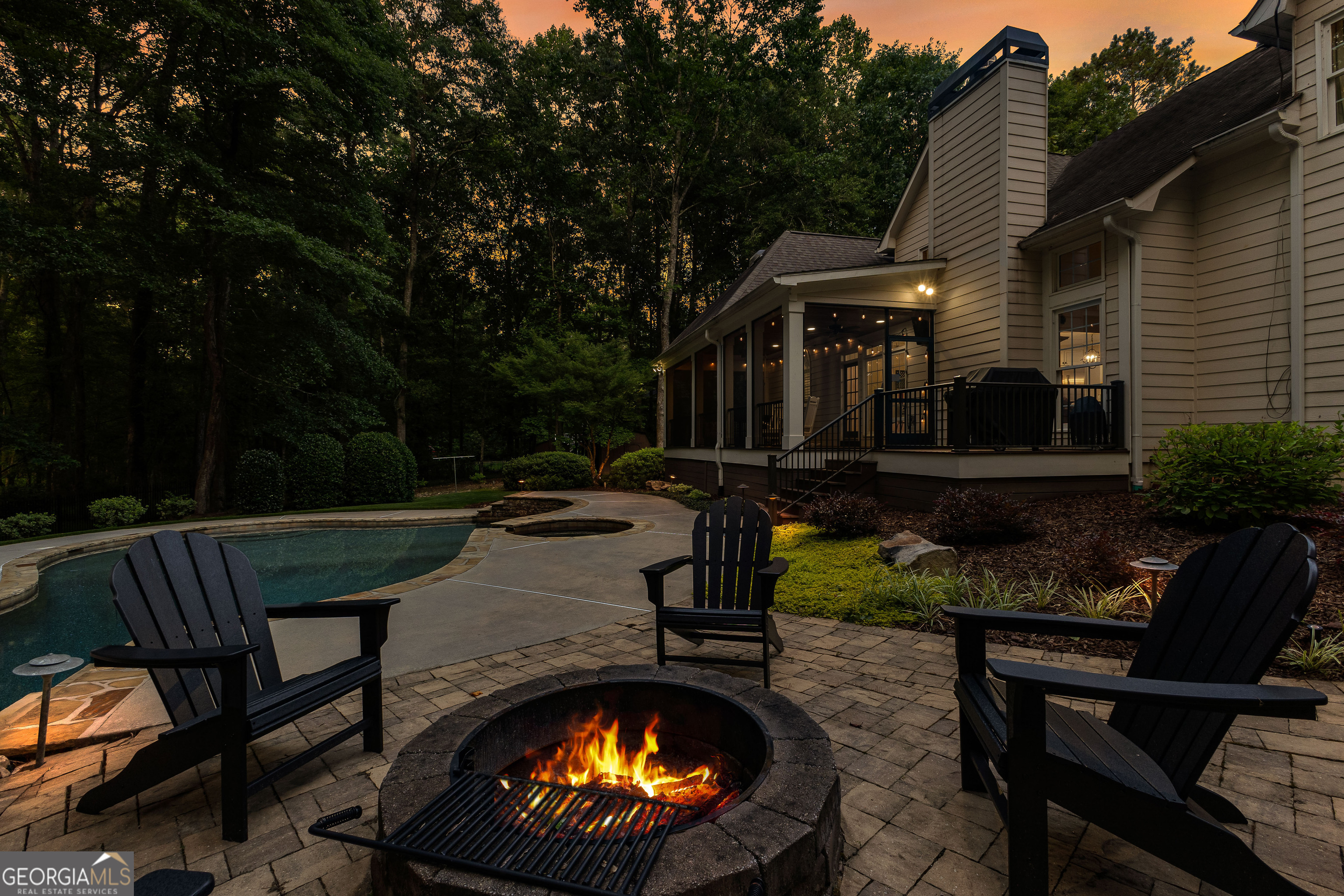 Peachtree City, Georgia 30269, United States, 4 Bedrooms Bedrooms, ,4 BathroomsBathrooms,Residential,Pending,156304