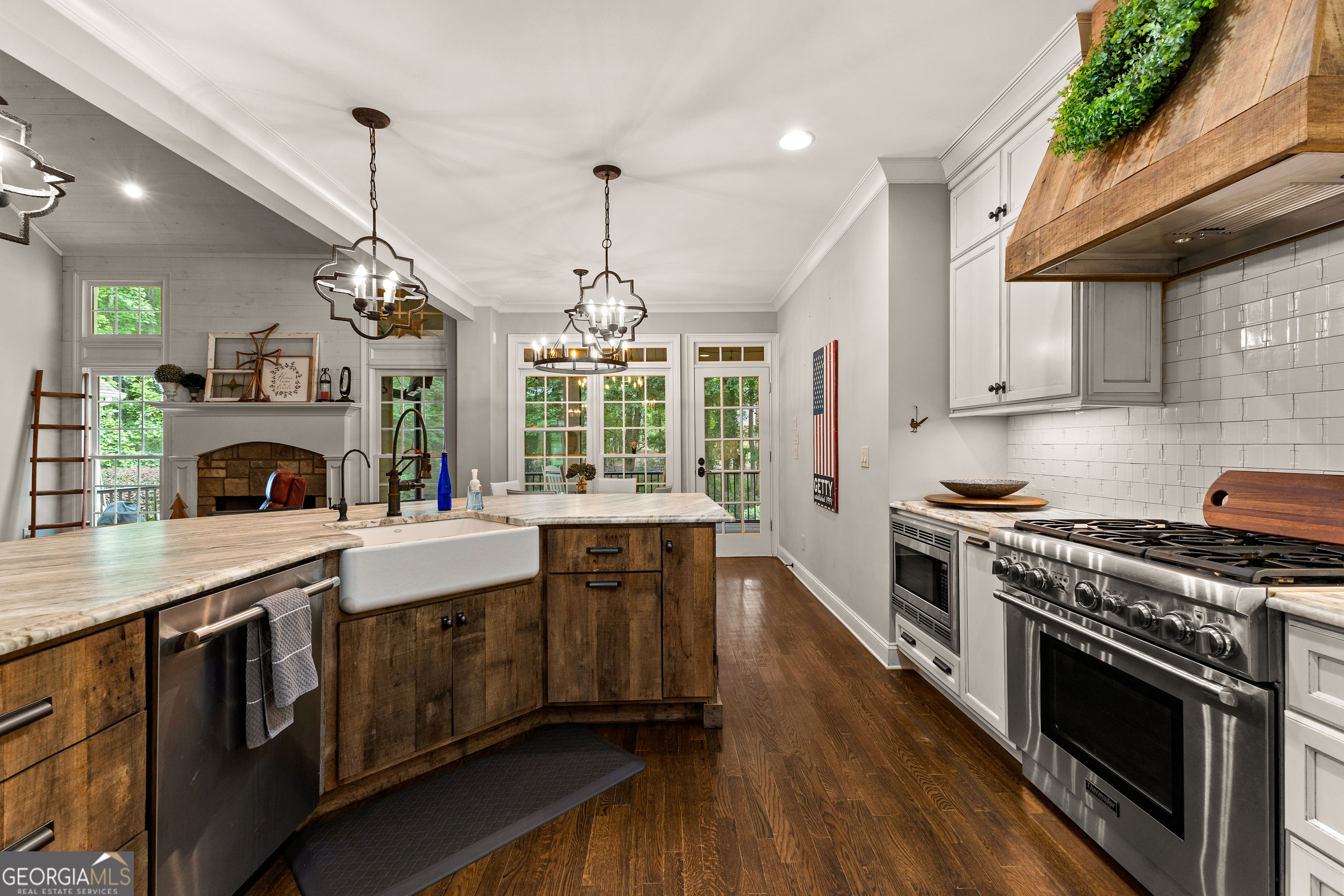 Peachtree City, Georgia 30269, United States, 4 Bedrooms Bedrooms, ,4 BathroomsBathrooms,Residential,Pending,156304