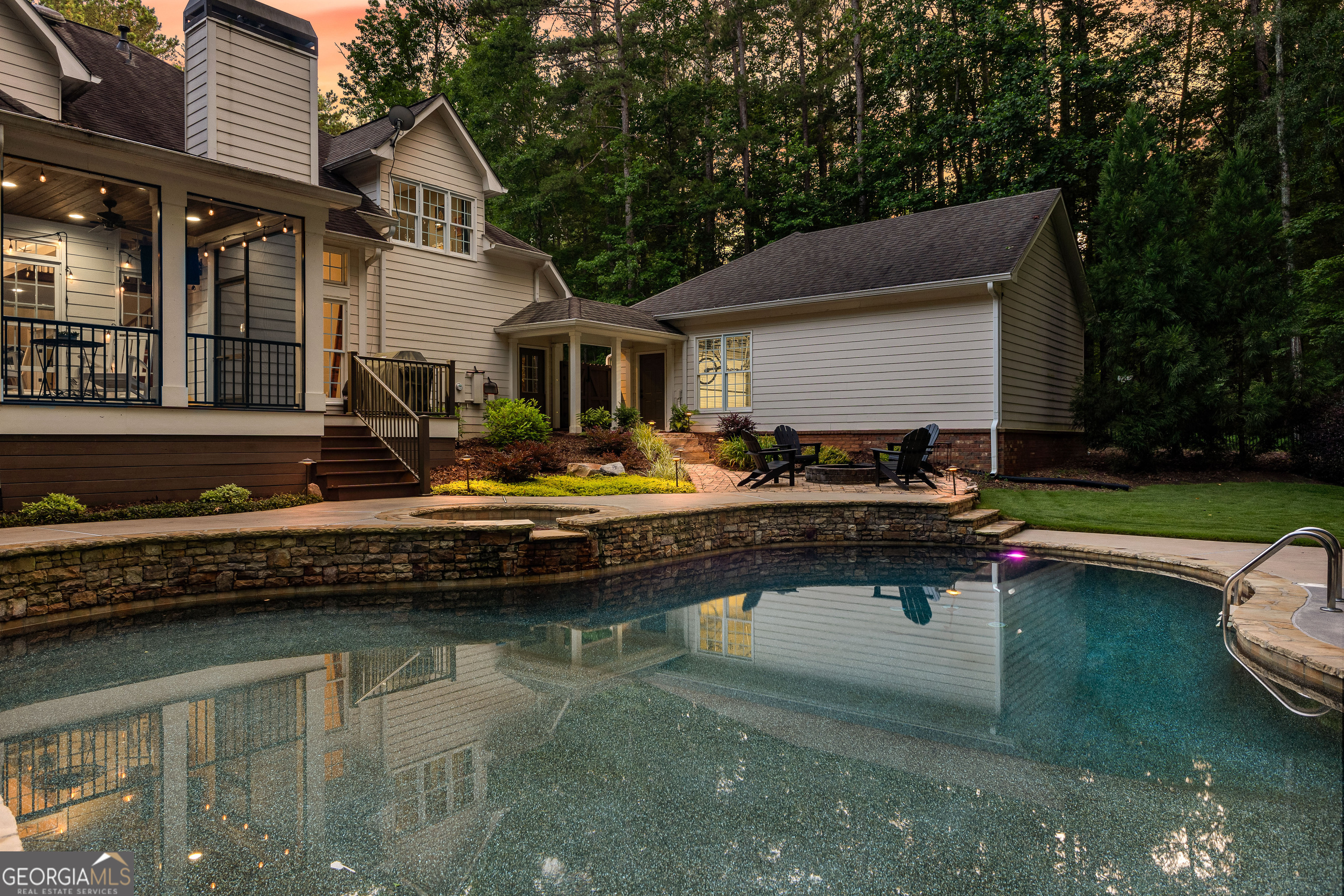 Peachtree City, Georgia 30269, United States, 4 Bedrooms Bedrooms, ,4 BathroomsBathrooms,Residential,Pending,156304