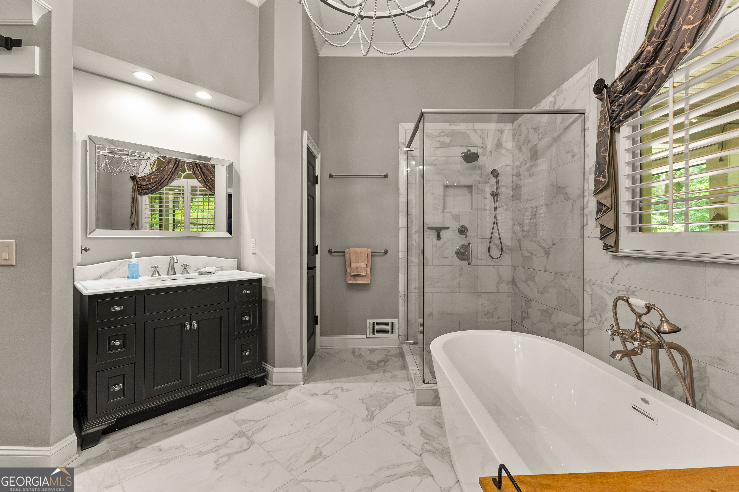 Peachtree City, Georgia 30269, United States, 4 Bedrooms Bedrooms, ,4 BathroomsBathrooms,Residential,Pending,156304