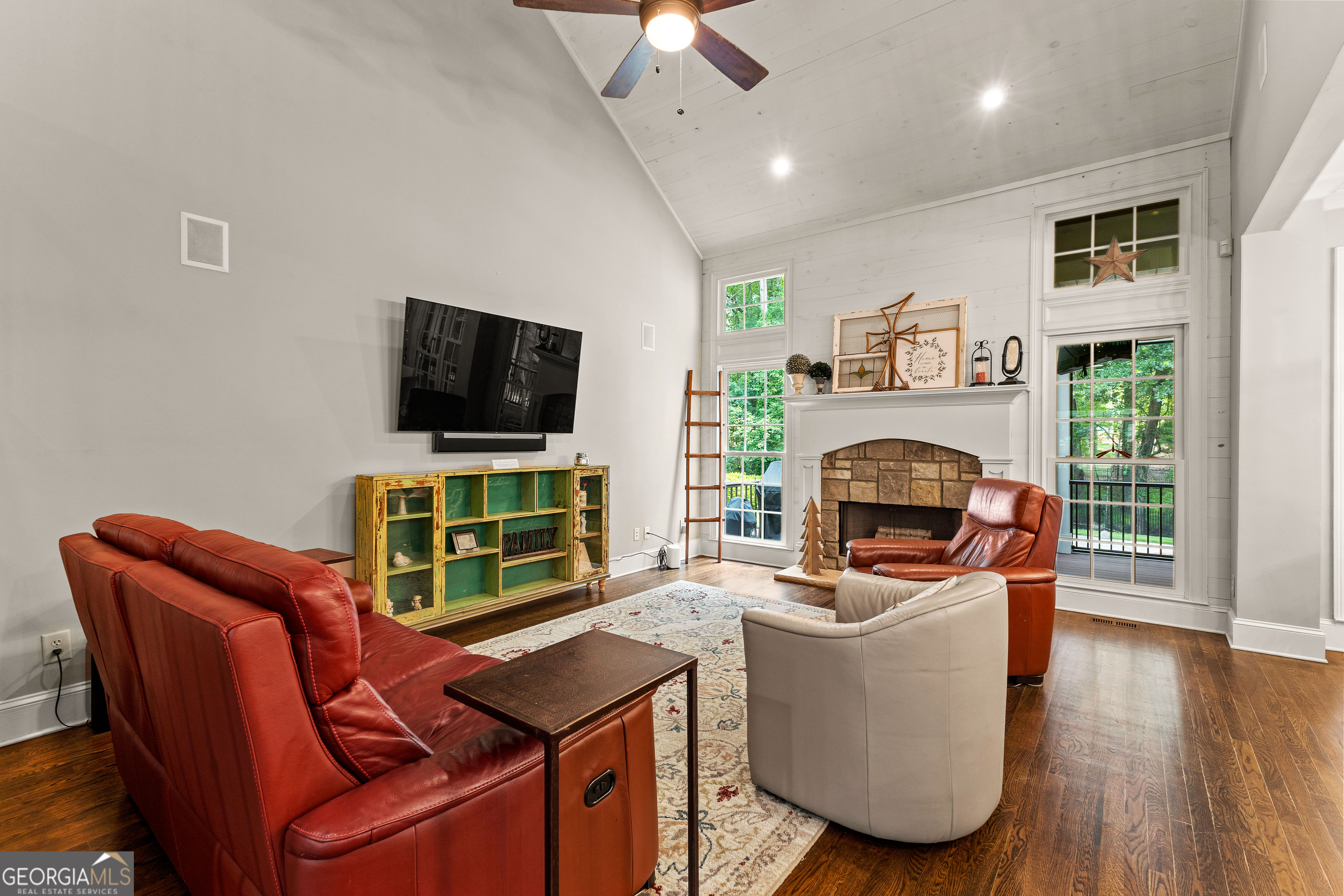 Peachtree City, Georgia 30269, United States, 4 Bedrooms Bedrooms, ,4 BathroomsBathrooms,Residential,Pending,156304