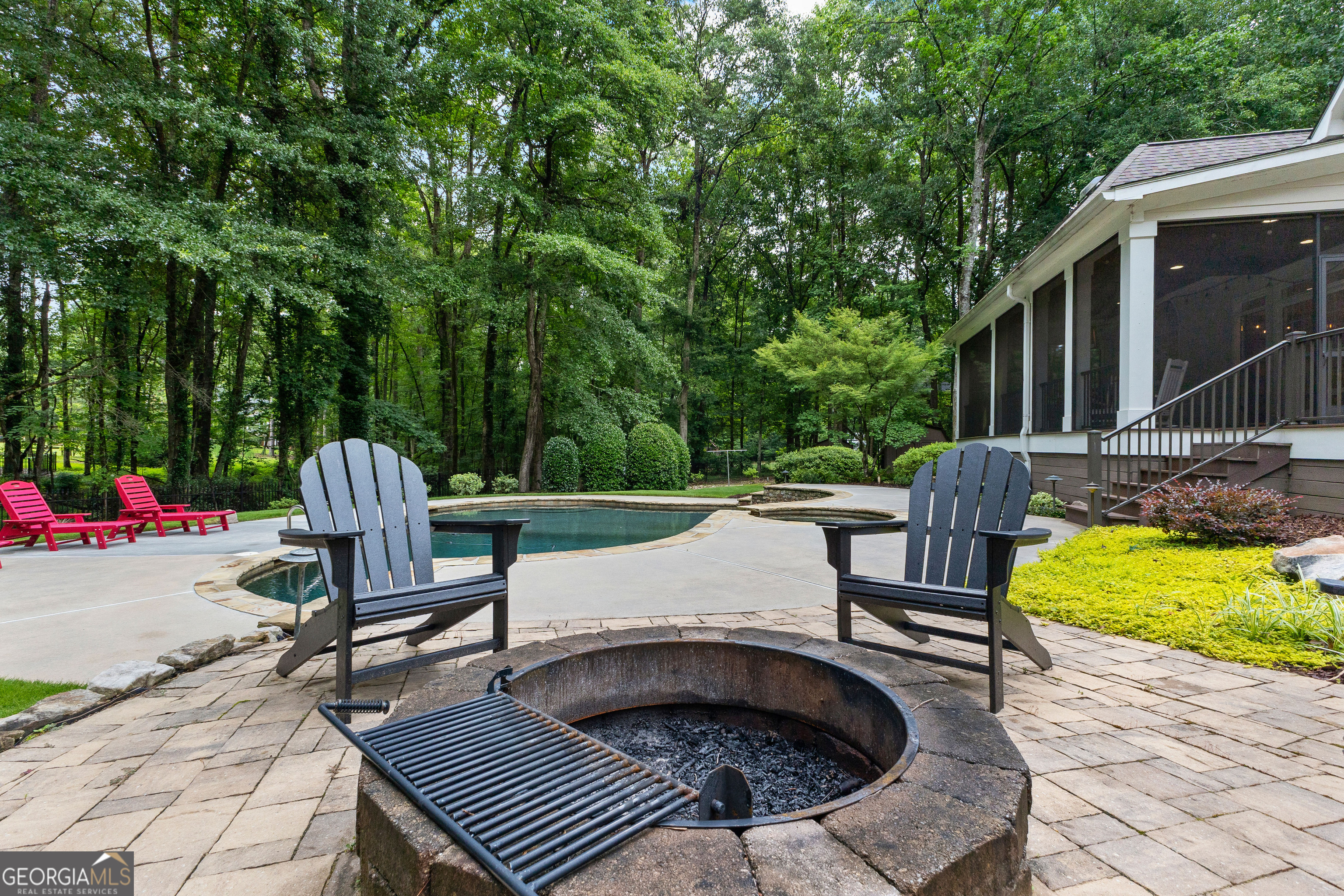 Peachtree City, Georgia 30269, United States, 4 Bedrooms Bedrooms, ,4 BathroomsBathrooms,Residential,Pending,156304