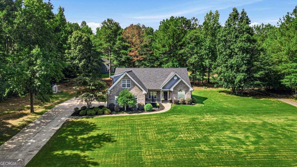 Photo of 2305 Hawthorne Trace, Monroe, GA 30655 (MLS # 10829756)