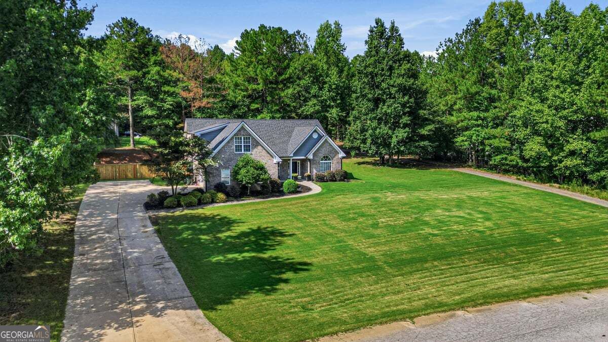 2305 Hawthorne TRCE