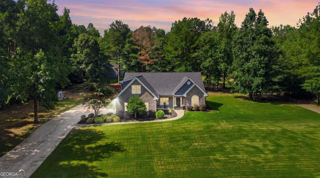 Photo of 2305 Hawthorne Trace, Monroe, GA 30655 (MLS # 10829756)