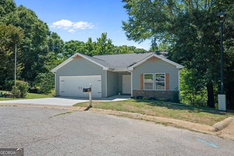Photo for 135 Tyrus LN
