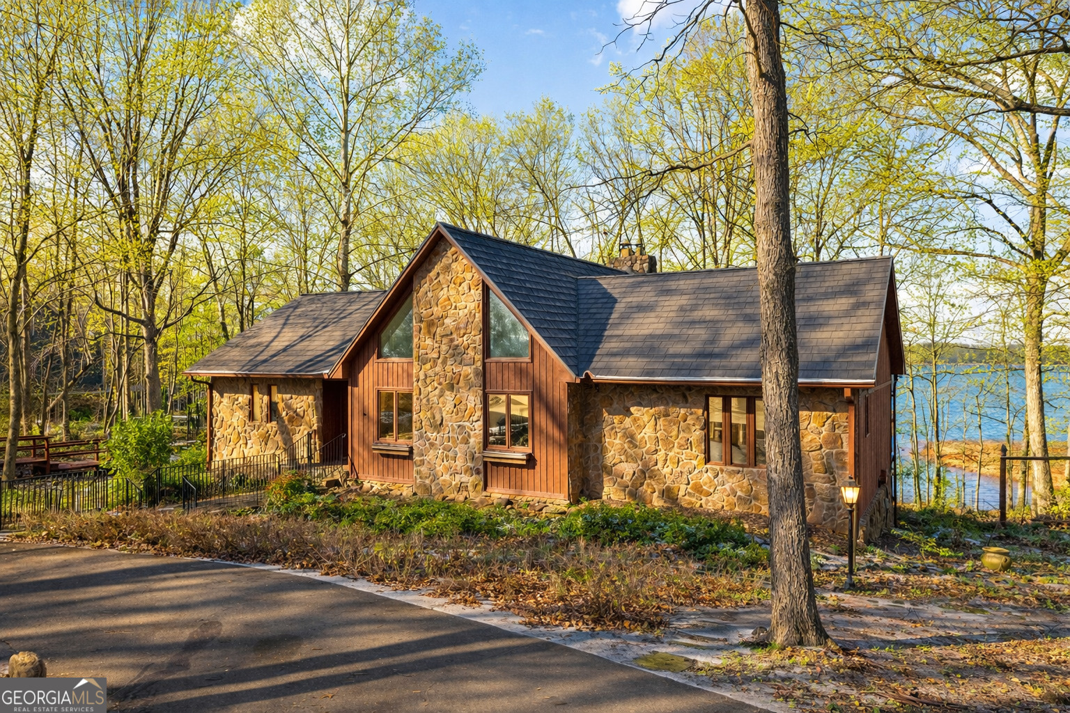 234 Chandlers Ferry DR