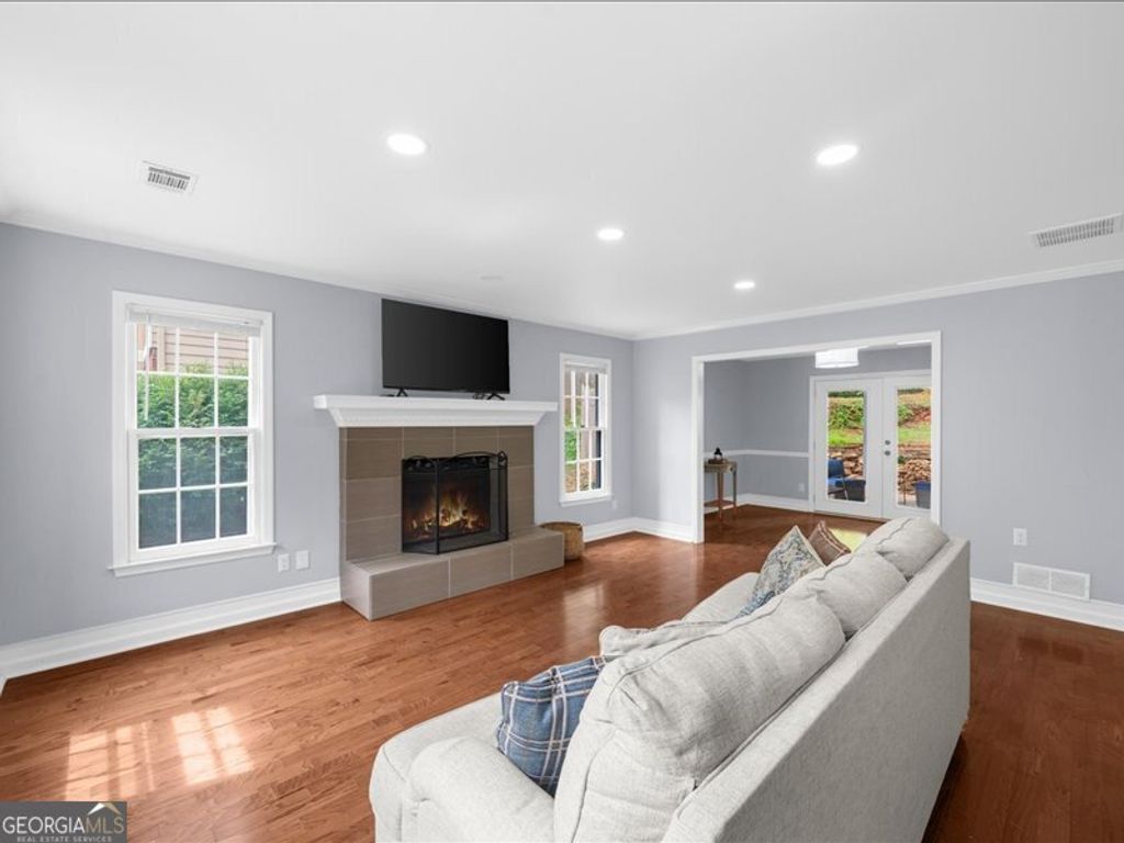Photo of 1357 Chatley Way, Woodstock, GA 30188 (MLS # 10805264)