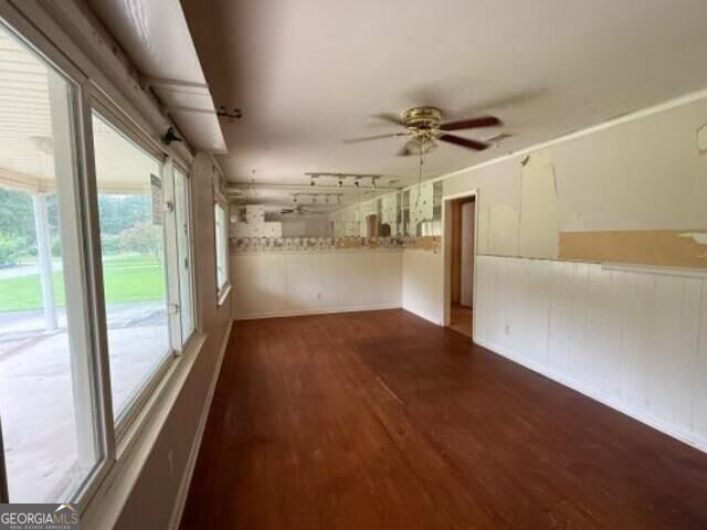110 Cherry LN