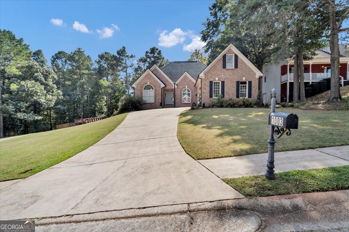 1003 Maple Creek DR