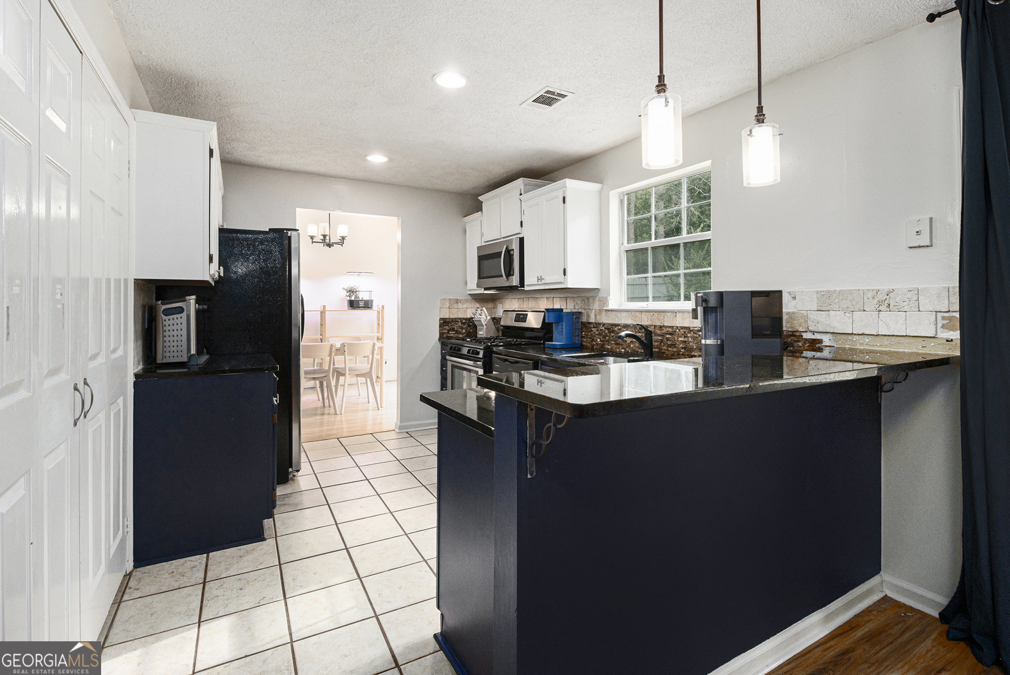 40 Briarwood LN