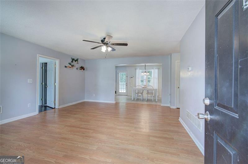 220 JOE DR