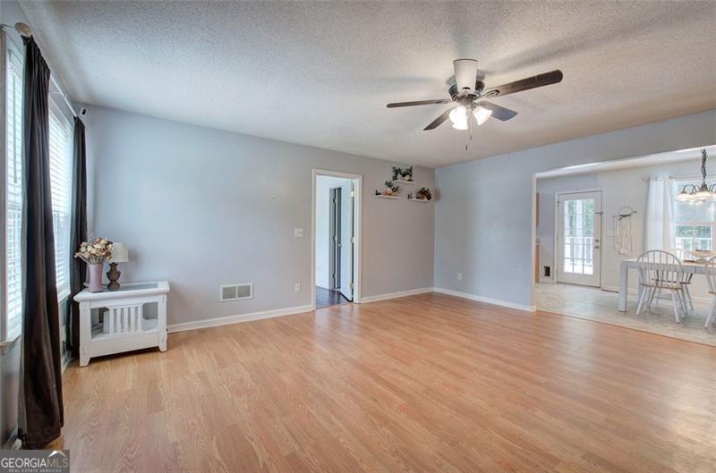 220 JOE DR