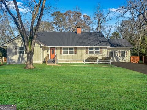 Photo of 150 Georgia Avenue, Barnesville, GA 30204 (MLS # 10650504)