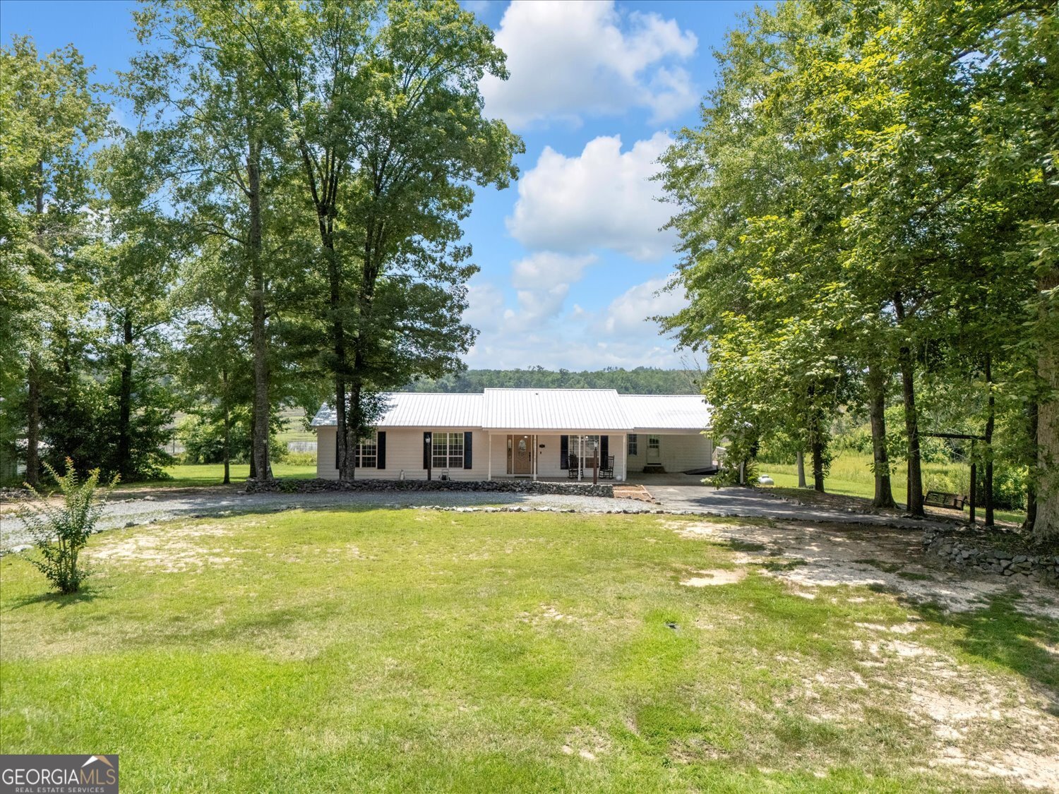 125 Lakeshore Dr N