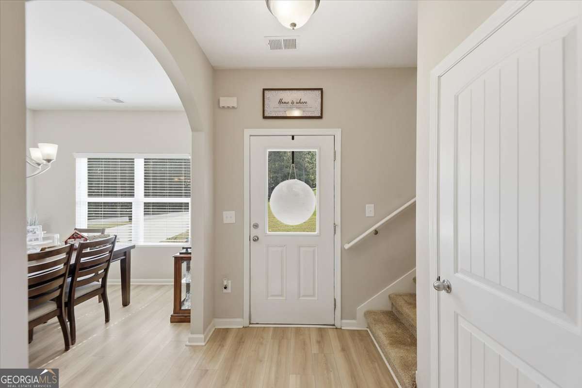 107 Nyishol WAY