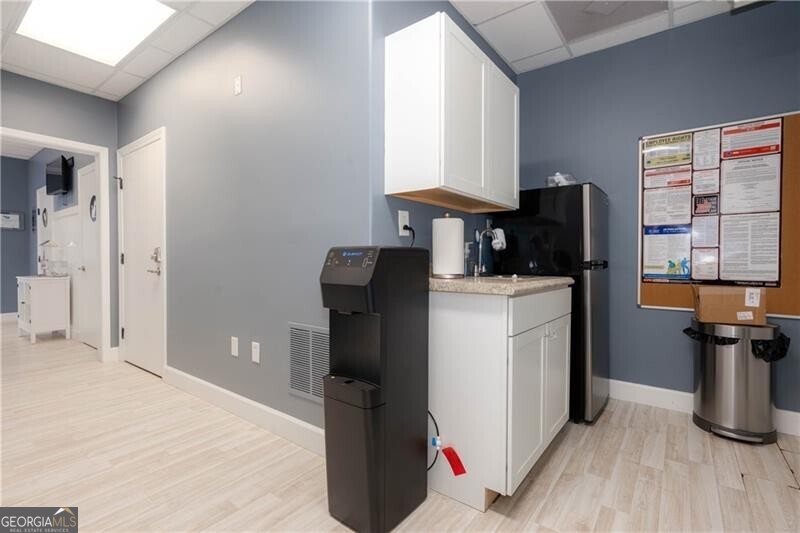 None - Commercial Lease