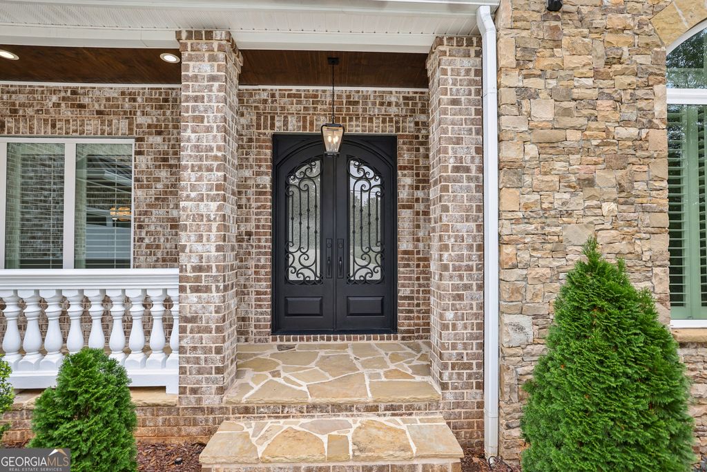 Photo of 3750 Robinson Road NE, Marietta, GA 30068 (MLS # 10763317)