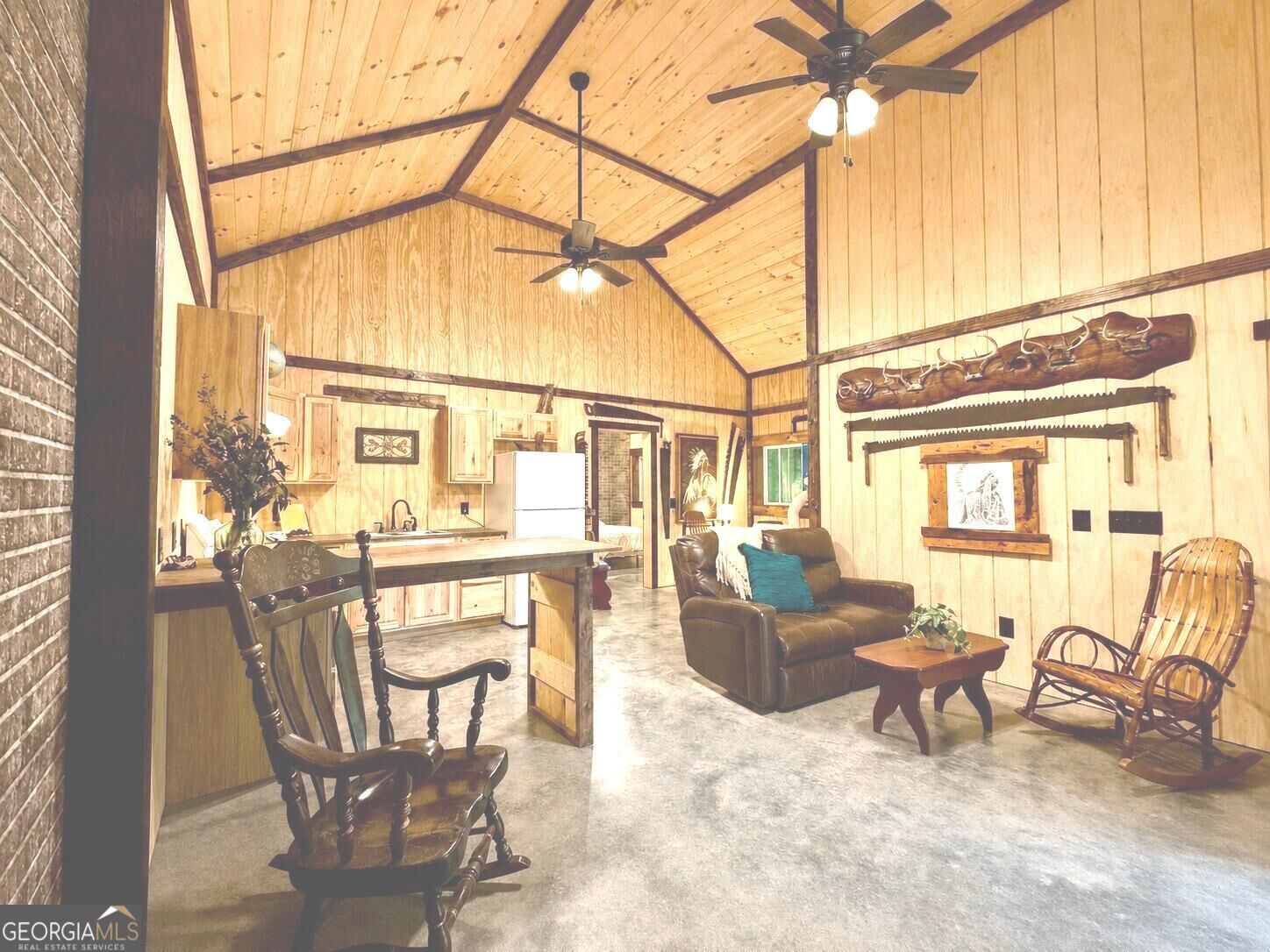 326 Skywood LN
