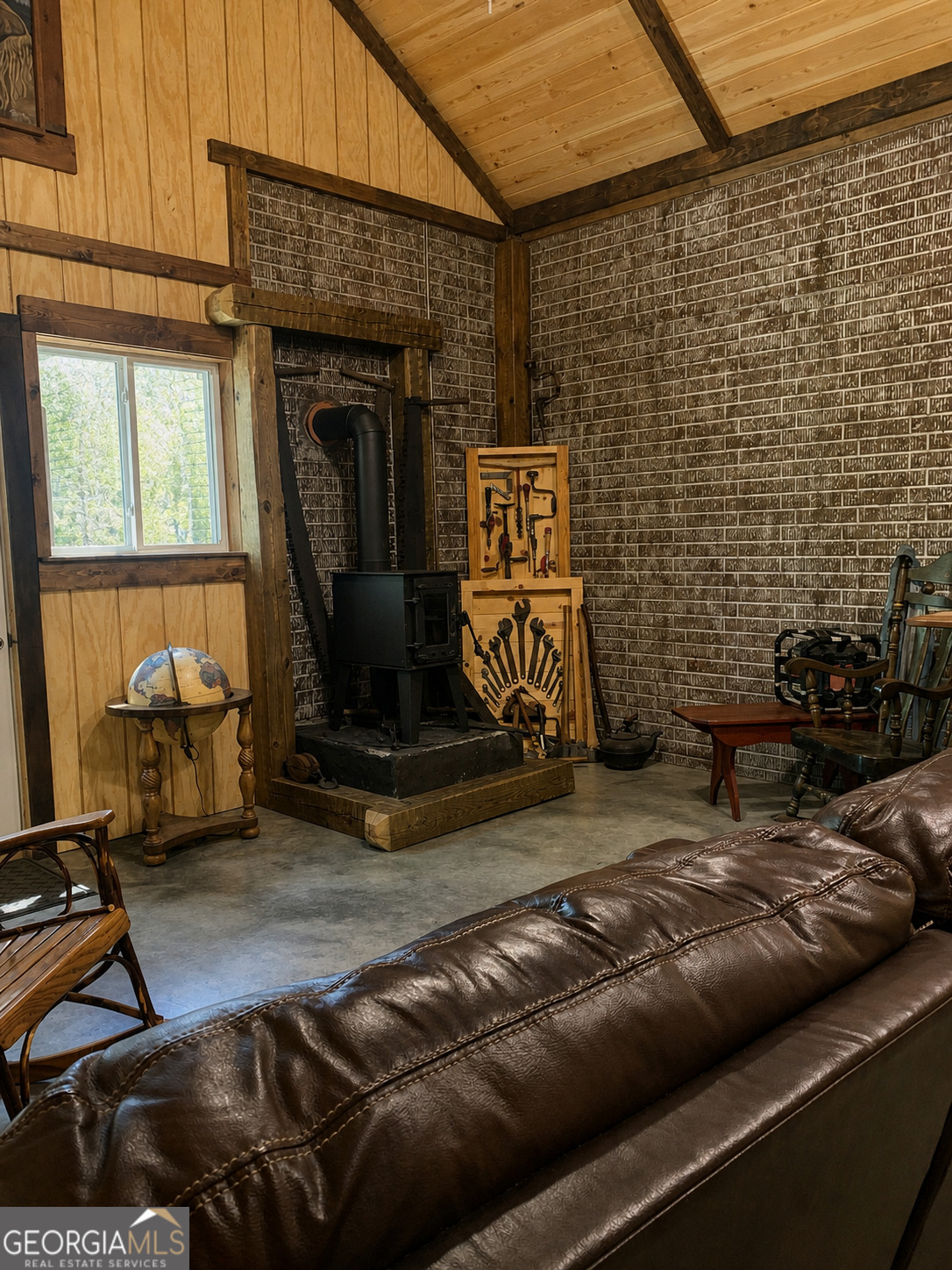 326 Skywood LN